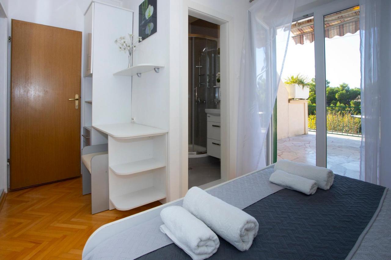 Villa Milenka - Apartmani Gorana Tučepi Eksteriør billede