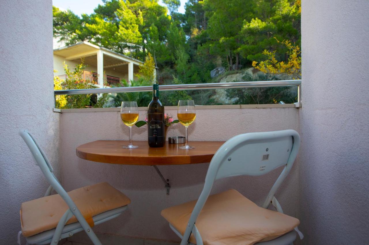 Villa Milenka - Apartmani Gorana Tučepi Eksteriør billede