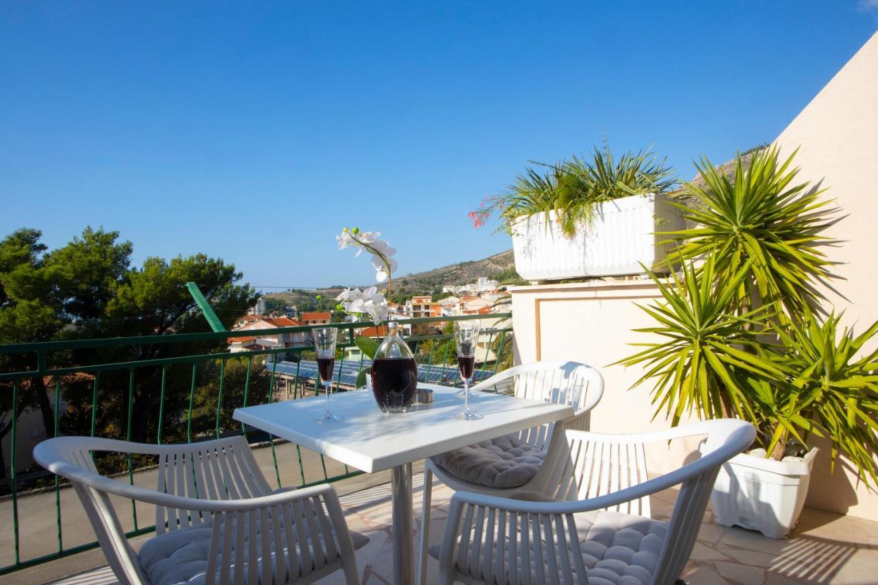 Villa Milenka - Apartmani Gorana Tučepi Eksteriør billede
