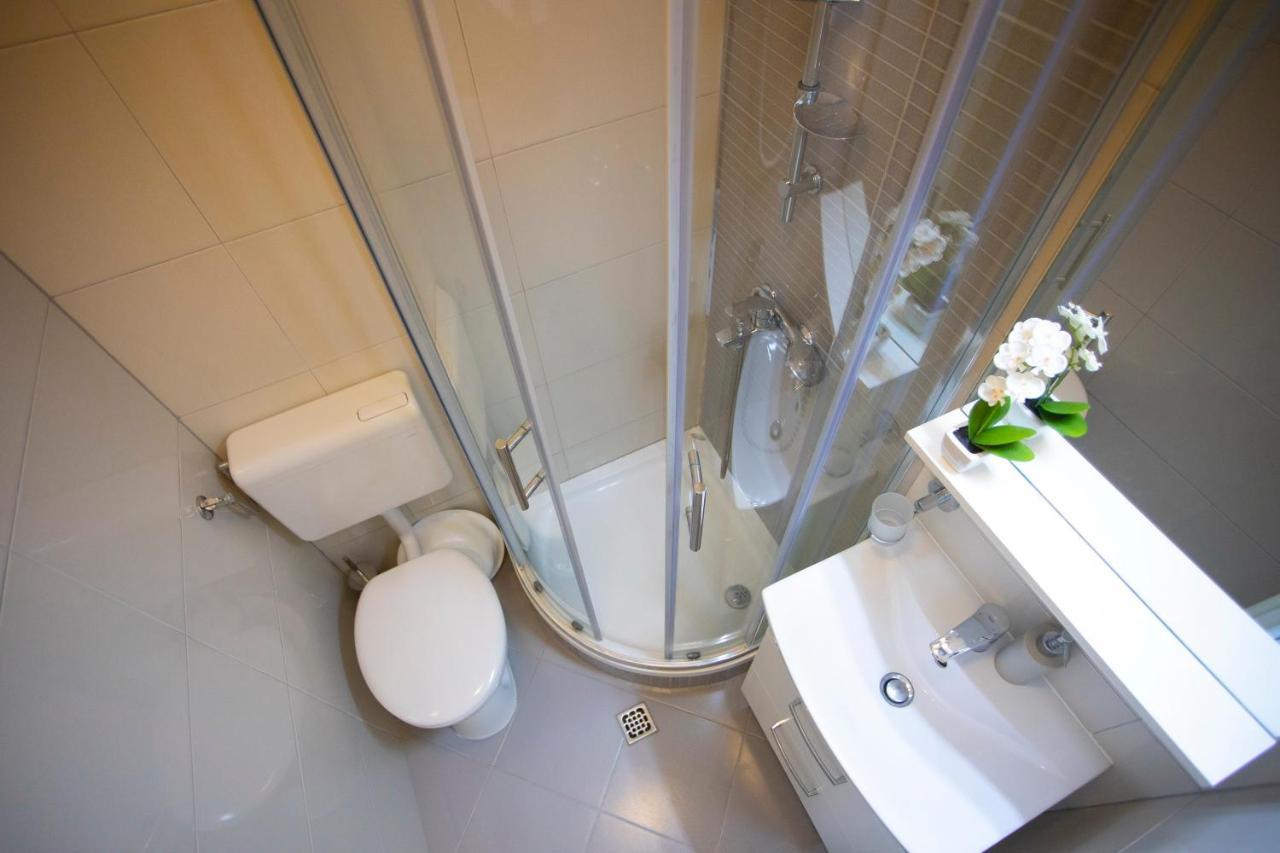 Villa Milenka - Apartmani Gorana Tučepi Eksteriør billede