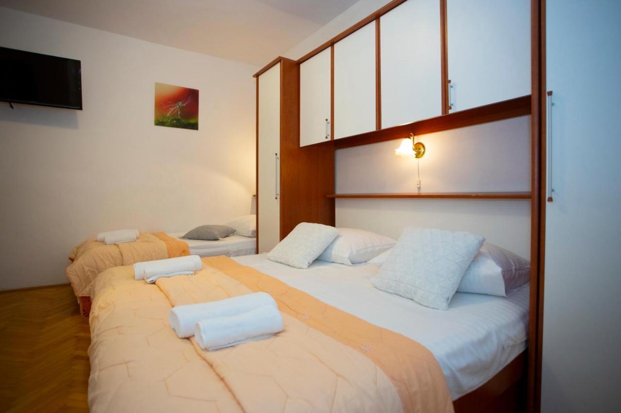 Villa Milenka - Apartmani Gorana Tučepi Eksteriør billede