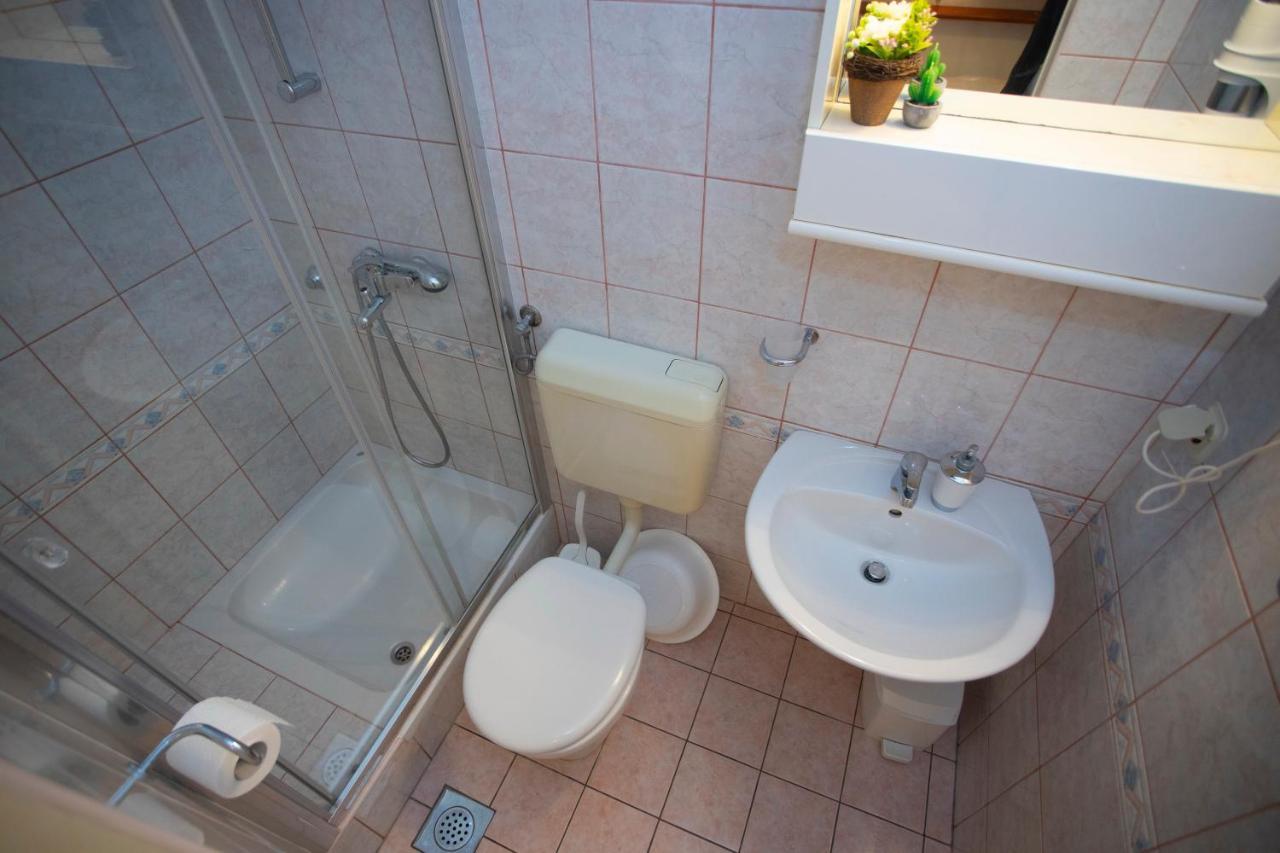 Villa Milenka - Apartmani Gorana Tučepi Eksteriør billede