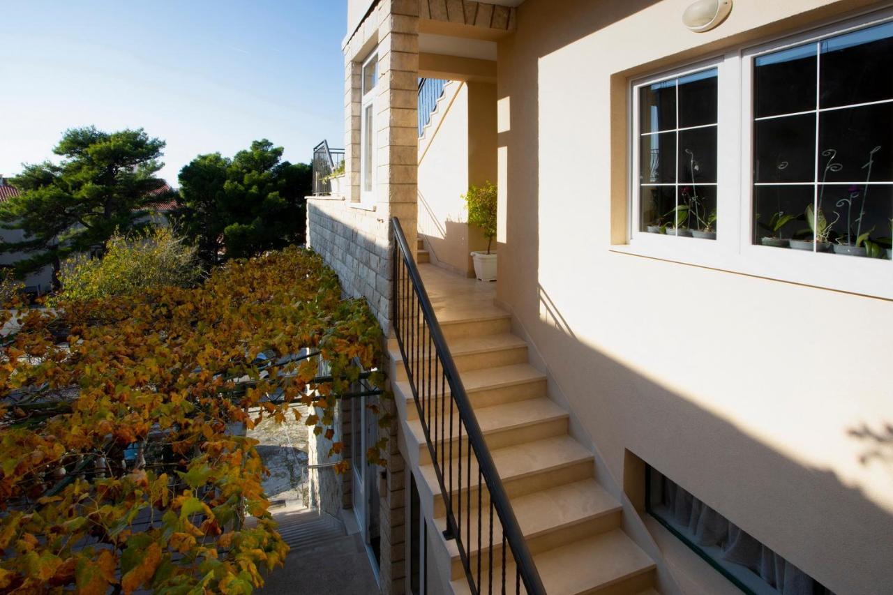 Villa Milenka - Apartmani Gorana Tučepi Eksteriør billede